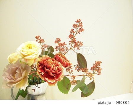 フラワーアレンジ“シック&ポップ” フラワーアレンジ“シック&ポップ” 990304