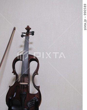 エレキヴァイオリン 990589