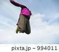 994011