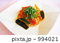 994021