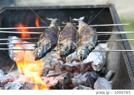 秋刀魚 さんま の串焼き バーベキューの写真素材
