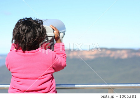 澄んだ空に何が見える？ 1005281