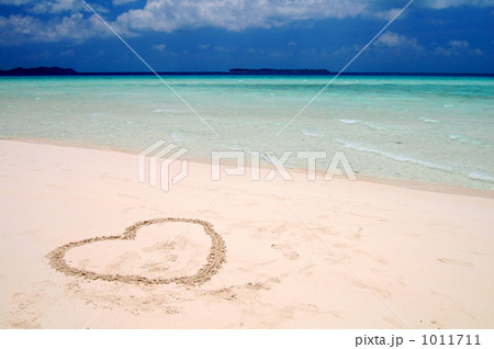 パラオのロングビーチとハート パラオのロングビーチとハート 1011711