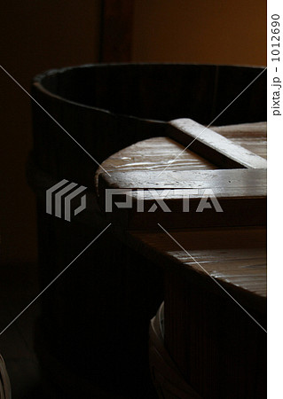 酒造の木桶 1012690