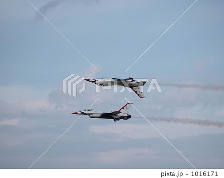 航空祭　サンダーバーズ 1016171