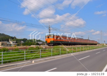 青空と電車 1023139