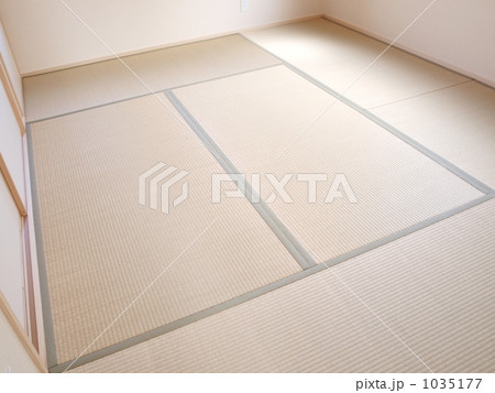 シンプル和室_たたみ 1035177