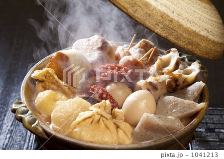 土鍋で煮込む色々なおでん 土鍋で煮込む色々なおでん 1041213