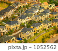 1052562