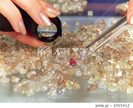 ダイヤモンド選別 1055412