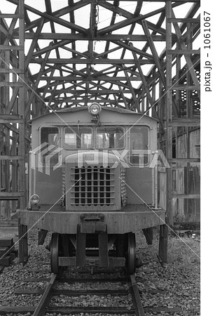 鉄道 私鉄・新潟交通 燕駅構内にて入換え作業車 鉄道 私鉄・新潟交通 燕駅構内にて入換え作業車 1061067