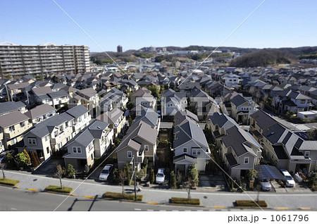 住宅街 俯瞰 家の写真素材