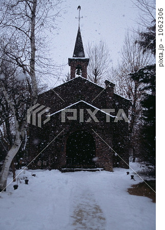 冬の碌山館 1062306