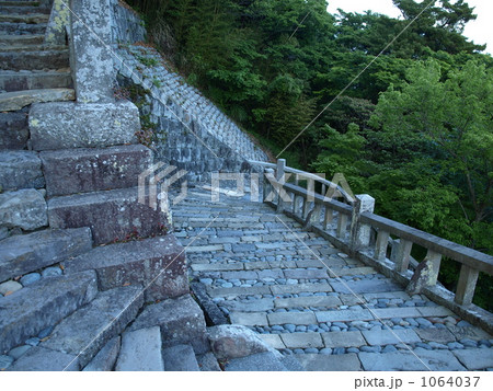 久能山東照宮の表参道石段 1064037