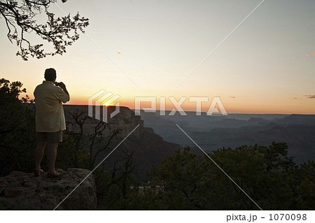 グランドキャニオンのサンセット 1070098