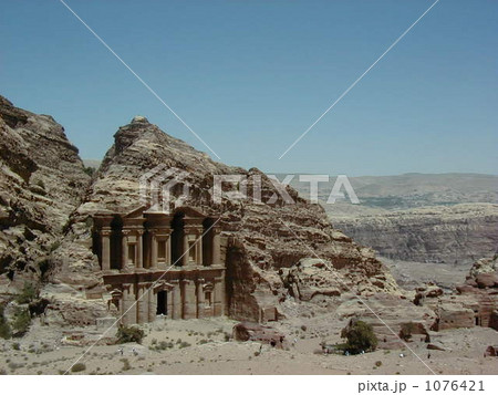 世界遺産　ヨルダン ペトラ エド・ディル 1076421