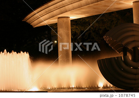 fountain. 1078745