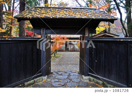 角館散歩・武家屋敷通り　小田野家 1081726