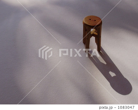 木漏れ日の特等席 1083047