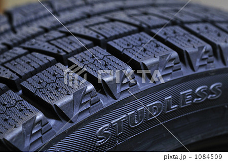 スタッドレスタイヤ スタッドレスタイヤ 1084509