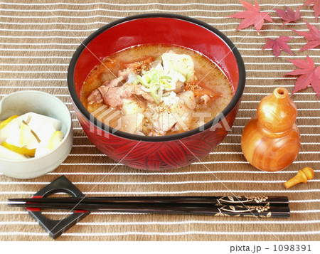 豚汁と柚子大根ともみじ 1098391