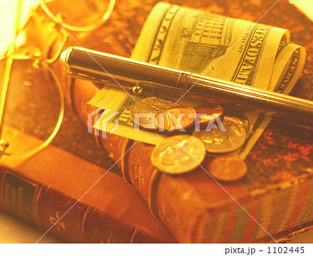1102445