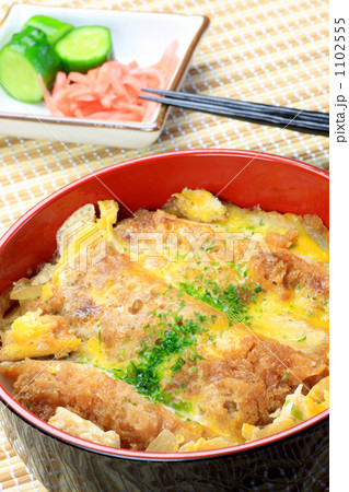カツ丼 カツ丼 1102555