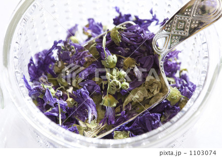 ハーブティーの茶葉 ハーブティーの茶葉 1103074