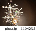輝くクリスマスツリー 1104238