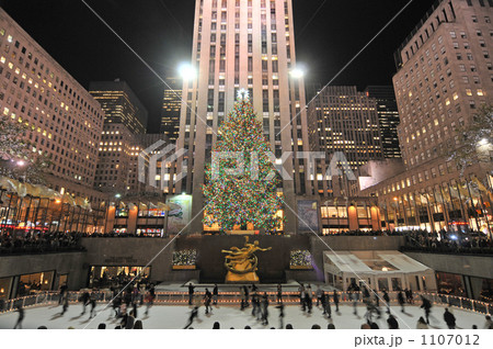 クリスマスのロックフェラーセンター 1107012