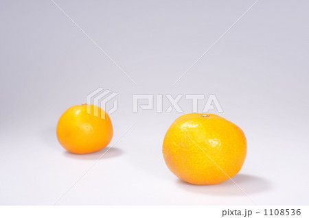 1108536
