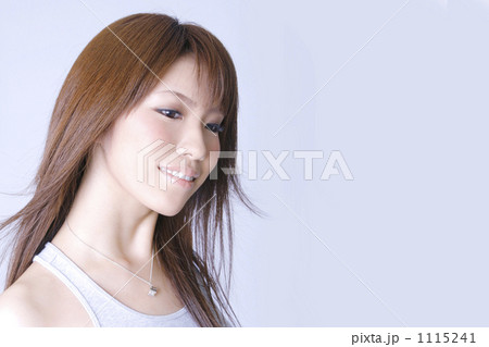 風になびく髪の毛〜♪ 1115241