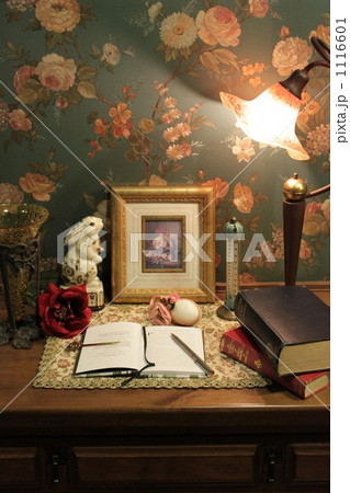 リビングのチェスト 1116601