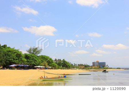 サヌールビーチ 1120090