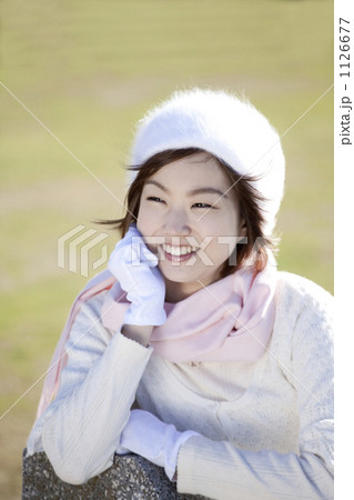 白い帽子の女性 1126677