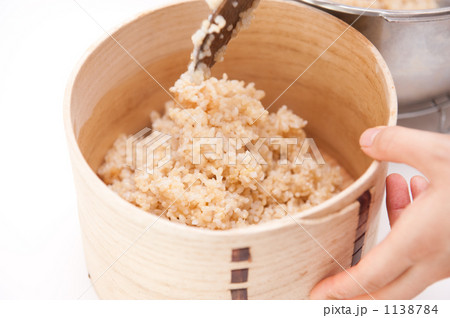 玄米とおひつ 1138784