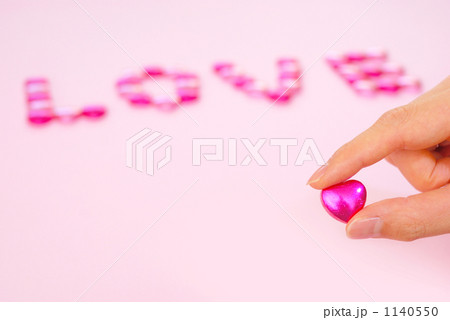 LOVE 1140550
