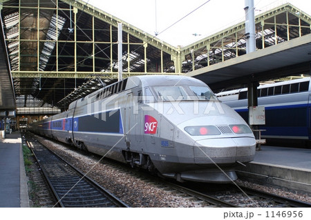 出発するＴＧＶ　フランス　パリ　リヨン駅 1146956