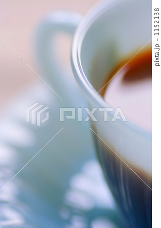 1152138