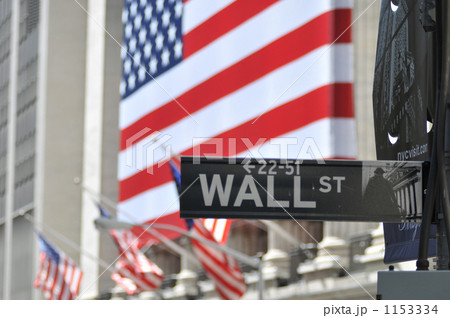 WALL ST 1153334