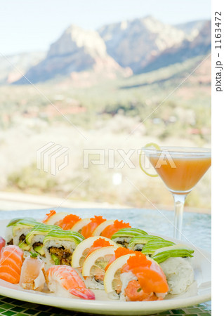 観光地で昼食 1163472