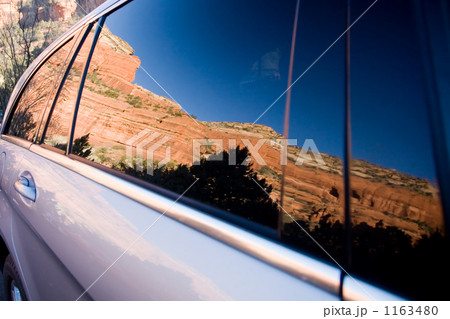 窓に映った大自然 1163480