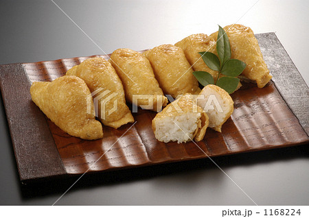 木製器のいなり寿司 1168224