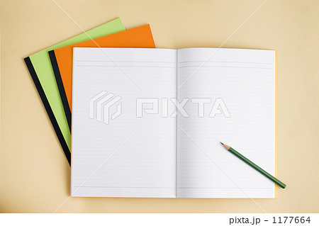 大学ノートと鉛筆 大学ノートと鉛筆 1177664