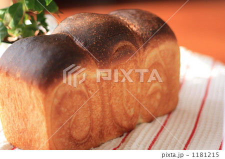 自家製酵母の山形食パン 1181215