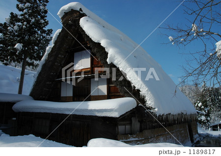 雪纏う合掌造り 雪纏う合掌造り 1189817