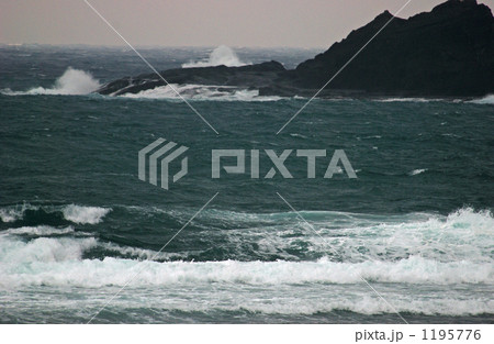 北海道　江差散歩・江差の海 1195776