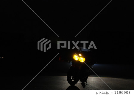 1196903