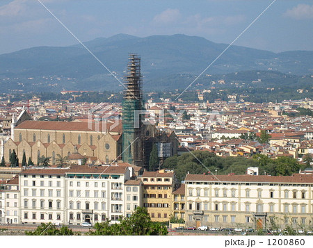 ミケランジェロ広場から見たフィレンツェの町並み 1200860