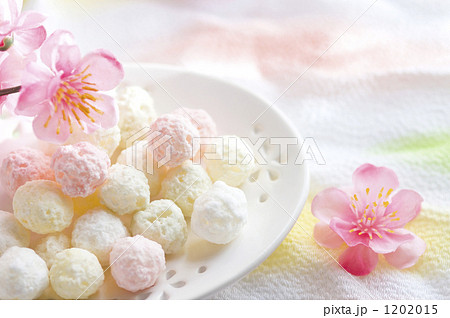 雛あられと桃の花 雛あられと桃の花 1202015